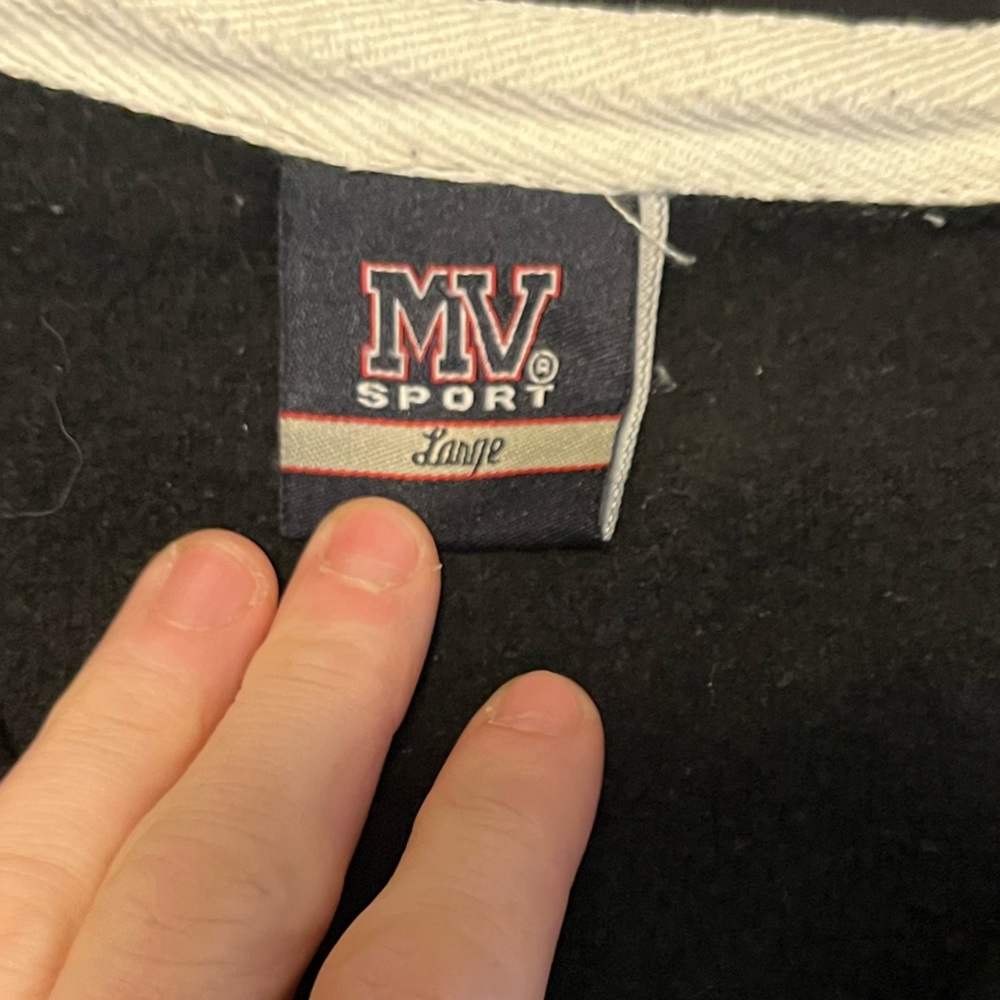 Georgia pullover - Picture 3 of 3